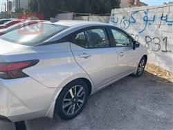 نيسان فيرسا